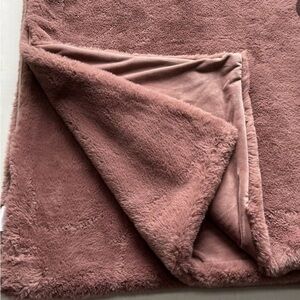 Anthropologie, Mauve Plush Sophie Faux Fur Throw Blanket, $75